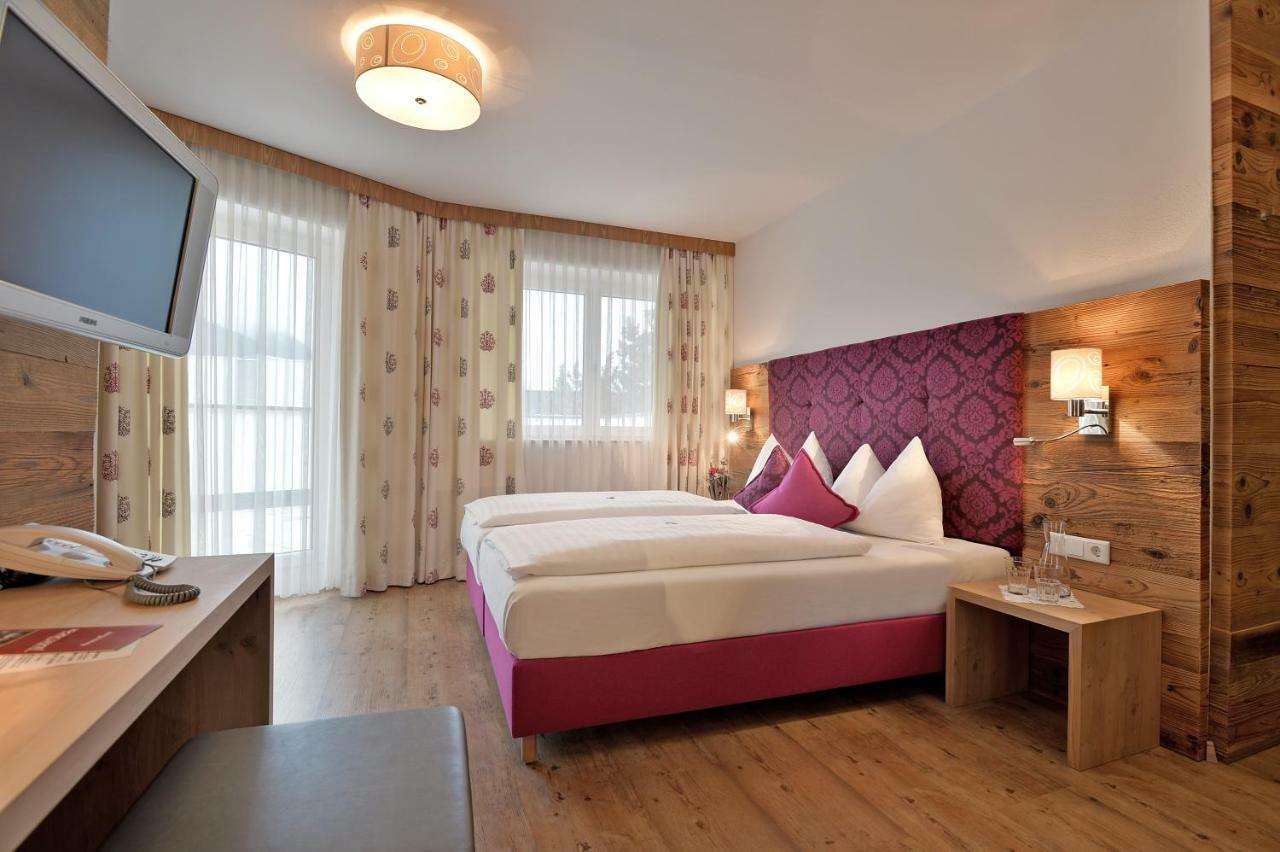 Hotel Tiroler Stuben Worgl Exterior photo